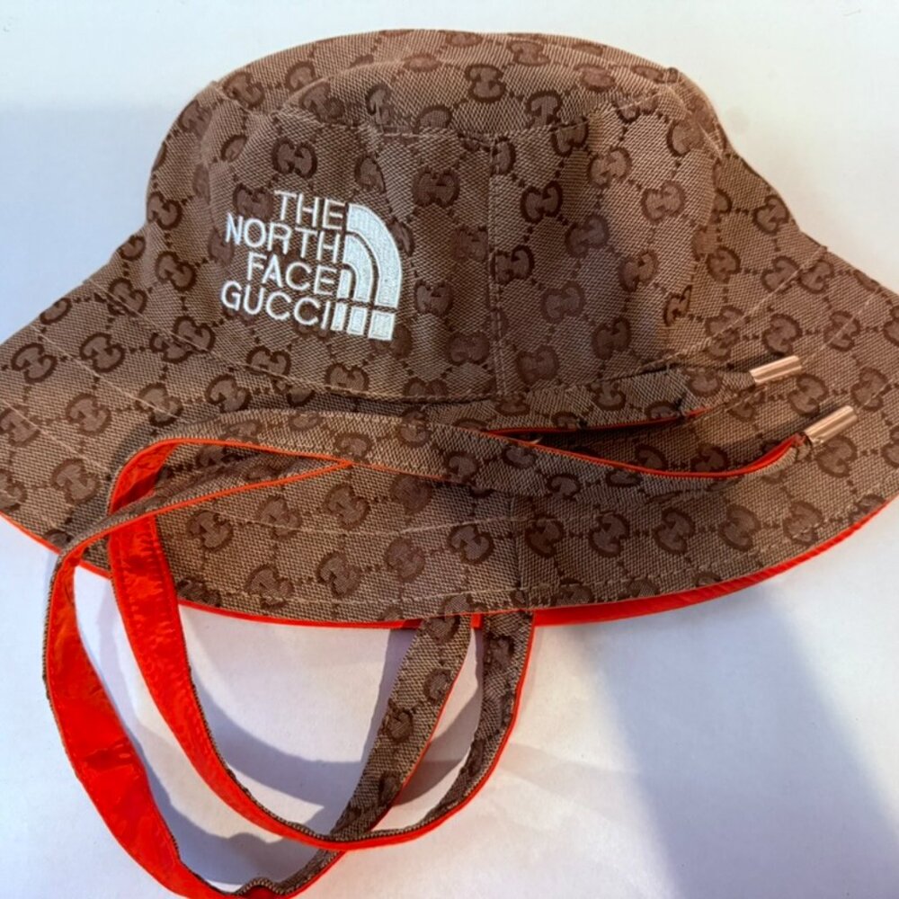 Gucci x The North Face GG Canvas Reversible Bucket Hat Orange/Beige Unisex. - Picture 4 of 4